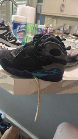 Air Jordan 8 Retro “Aqua” - Size 4Y
