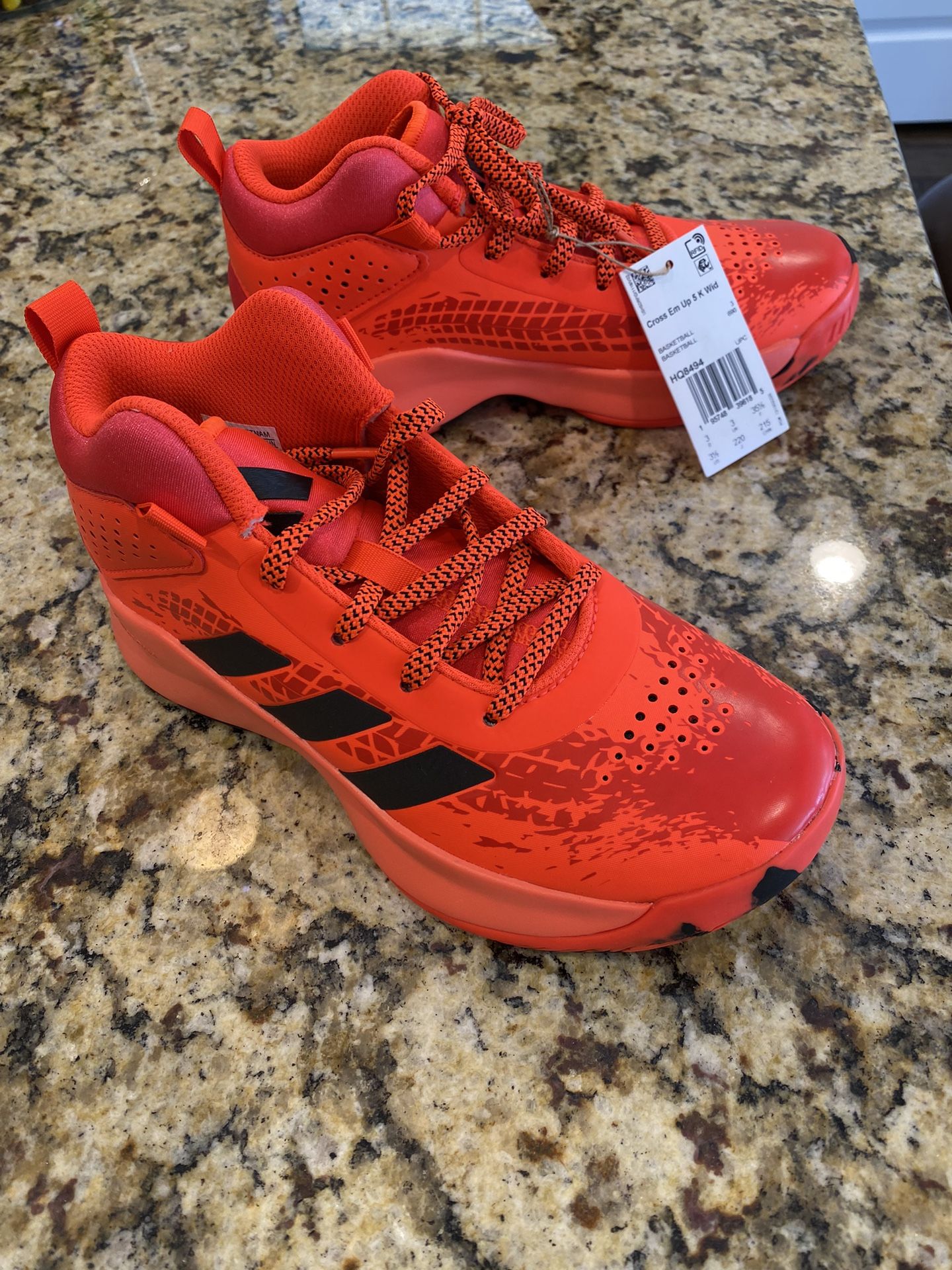 Adidas Boys Tennis Shoe