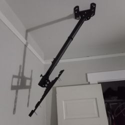 TV Mount: Ceiling 
