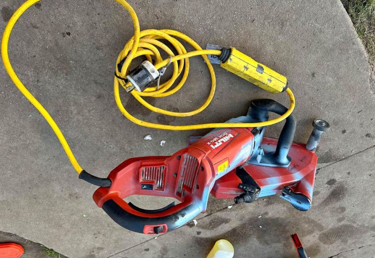 Hilti (Brand Rating: 4.5/5) DCH 300-X 12 in. Hand Held Electric Diamond Concrete Cutting Saw