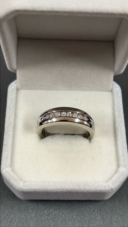 Men’s Band Style Ring In 14K White Gold Size 9.5 With Natural Diamonds