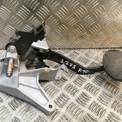 2003-2006 Mini Cooper Brake Pedal Assembly 