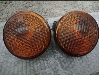 2011 Jeep Wrangler Unlimited OEM Signal Lights