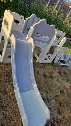 Kids Play swing set
