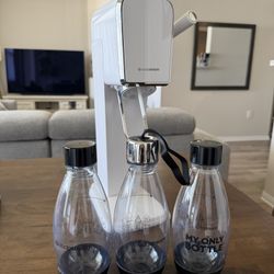 SodaStream Includes 1x CO2 Cylinder-white & 3 bottles