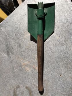 WW2 Era US Army Folding Shovel 