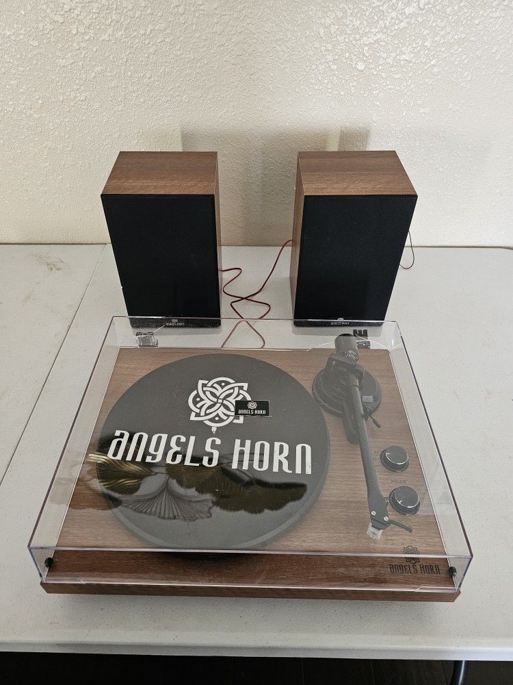 ANGELS HORN H00501 HI-FI BLUETOOTH TURNTABLE WITH STEREO BOOKSHELF SPEAKERS