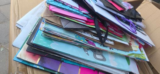 Over 50 gift bags all different sizes