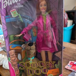 Barbie As Daphne in Scooby-Doo!