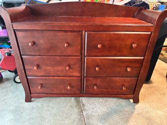 Baby convertible bed, dresser and changing table