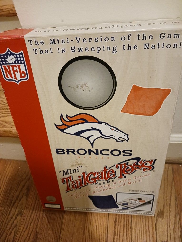 Broncos Mini Tailgate Toss Game