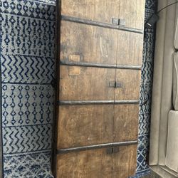 Wood Coffee Table (Opens)