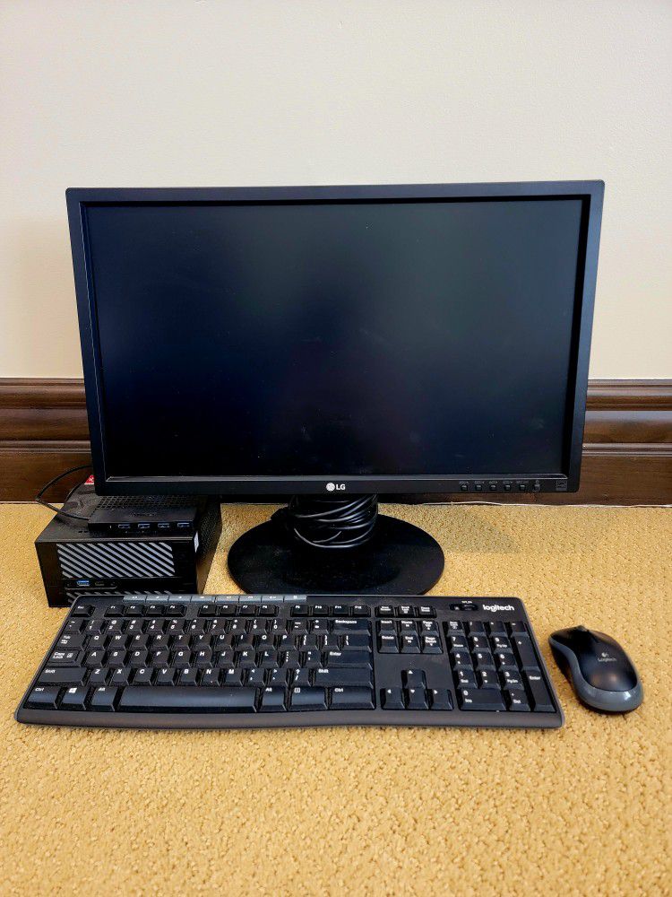 Complete Compact Desktop Computer Set-up