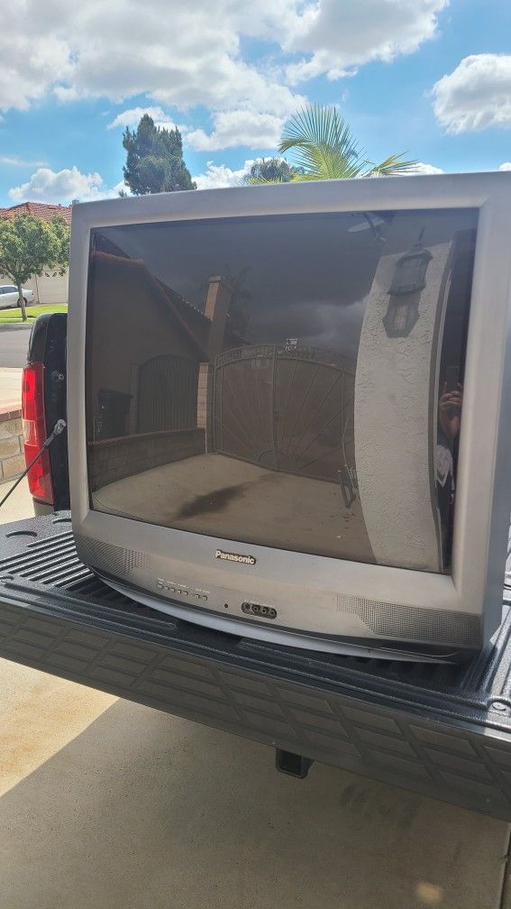 Panasonic 36 Inch CRT TV