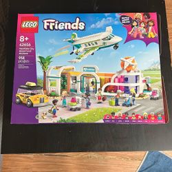 Lego Friends Heartlake City Airport And Airplane 