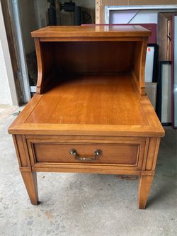 Vintage side, end table