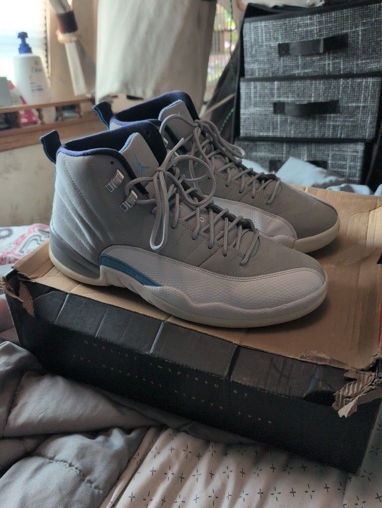 Jordan 12 Retro (Size 10.5)