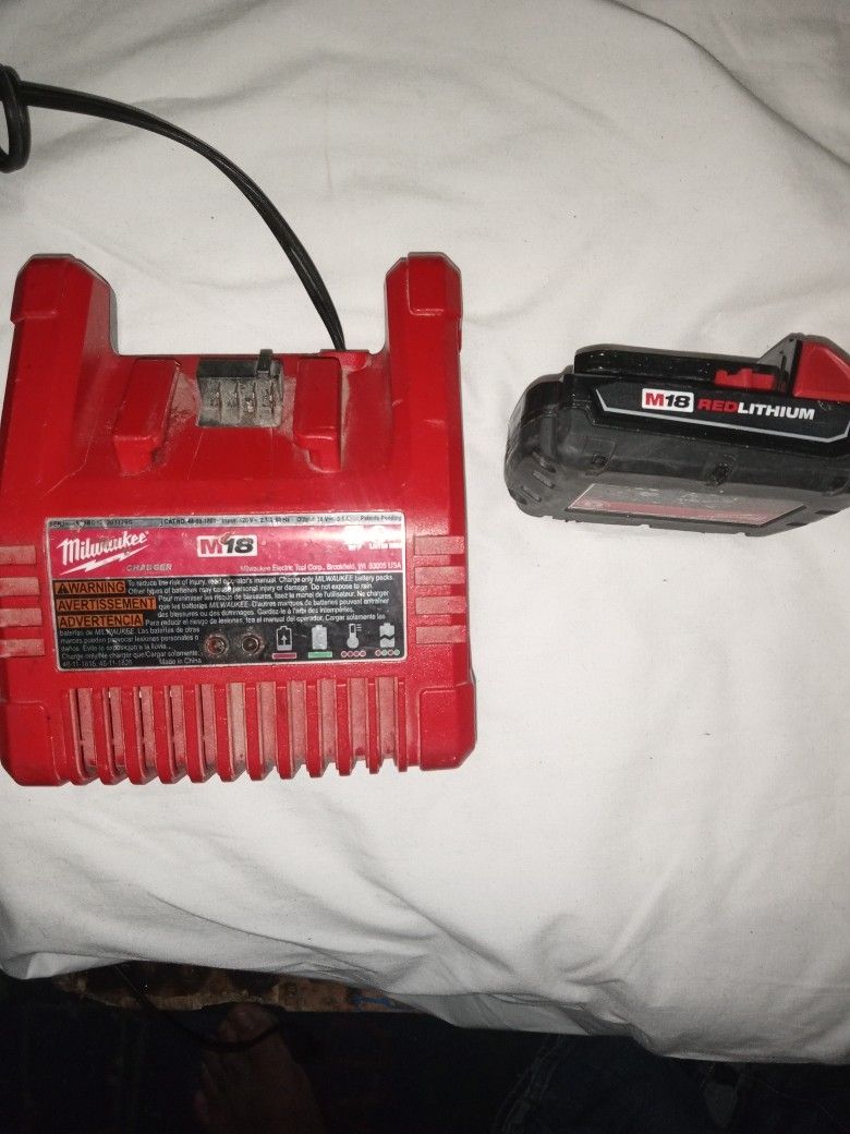 Milwaukee M18 Charger And Battery 