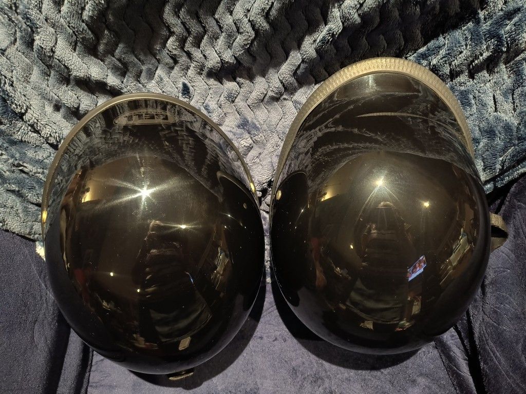 Motorcycle Helmets, DOT Approved. Pre-owned 