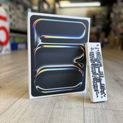 iPad Pro 12.9 inch 7th Gen M3 Chip (Newest Model)