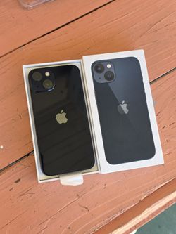 iPhone 13 128GB Unlocked