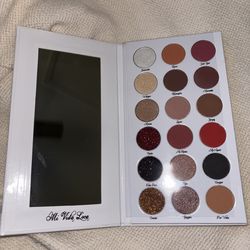 Eyeshadow palette