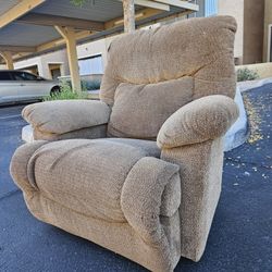 LAZY BOY ROCKER RECLINER CHAIR