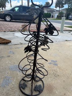 Wrought Iron Spiral Wine Rack Stand