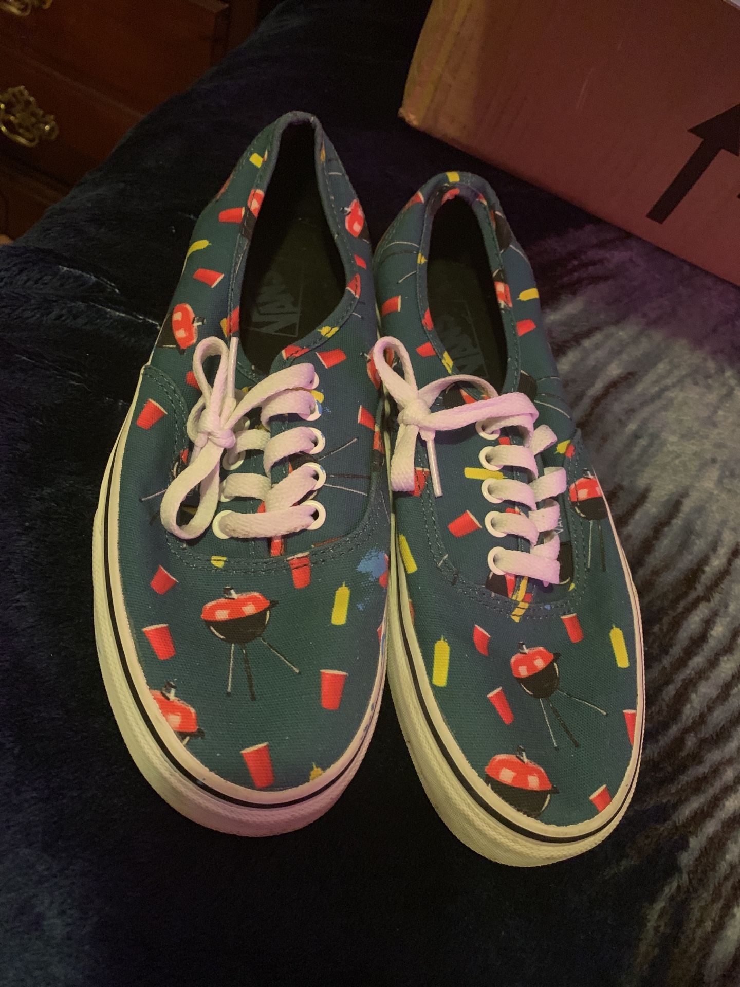 BBQ Vans sz 8.5