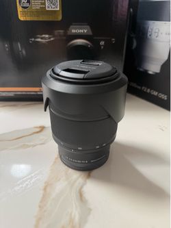 Sony FE 28-70mm f/3.5-5.6 OSS II Lens