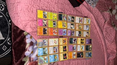 Pokémon Trading Cards Mixed Lot