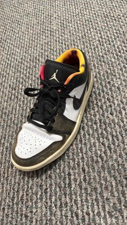 Air Jordan 1 Low SE 'Wear-Away - Tan'