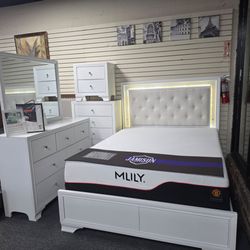 Queen White Bedroom Set with LED Headboard dresser and mirror 🚚WE DELIVER🚚