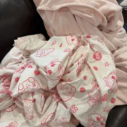 New Girls Sheets & Pink Comforter Set