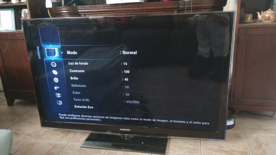 TV SAMSUNG 55" NO RENOTE CONTROLLER