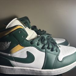 Jordan 1 Mid “Sonics”