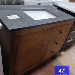 42 In. Bathroom Vanity 