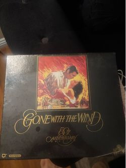 Collectors item “Gone with the wind”never opened ( pick up near Labrea & San Vicente 90019)