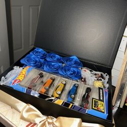 Caja Con Hotwheels 
