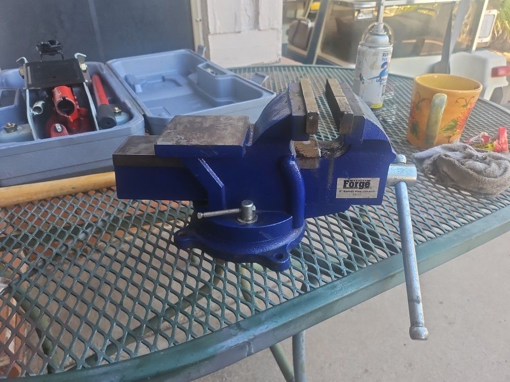 Vise CENTRAL FORGE, 5 IN Jaws SWIVEL, Large Heavy Duty, E MESA