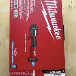 Milwaukee M18 FORCE LOGIC Press Tool with ONE-KEY with 1/2inch-2inch CTS Jaws brand new sealed retail $3830  Package Contents (1) M18 FORCE LOGIC Pres