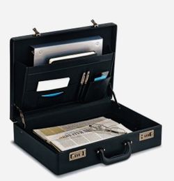 Solo New York Grand Central Attaché, Black For Immediate Sale