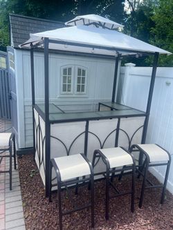 Outdoor Bar