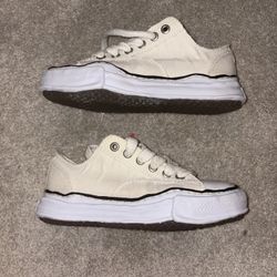 white maison miharas size 39