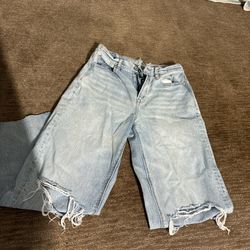 american eagle ripped jeans