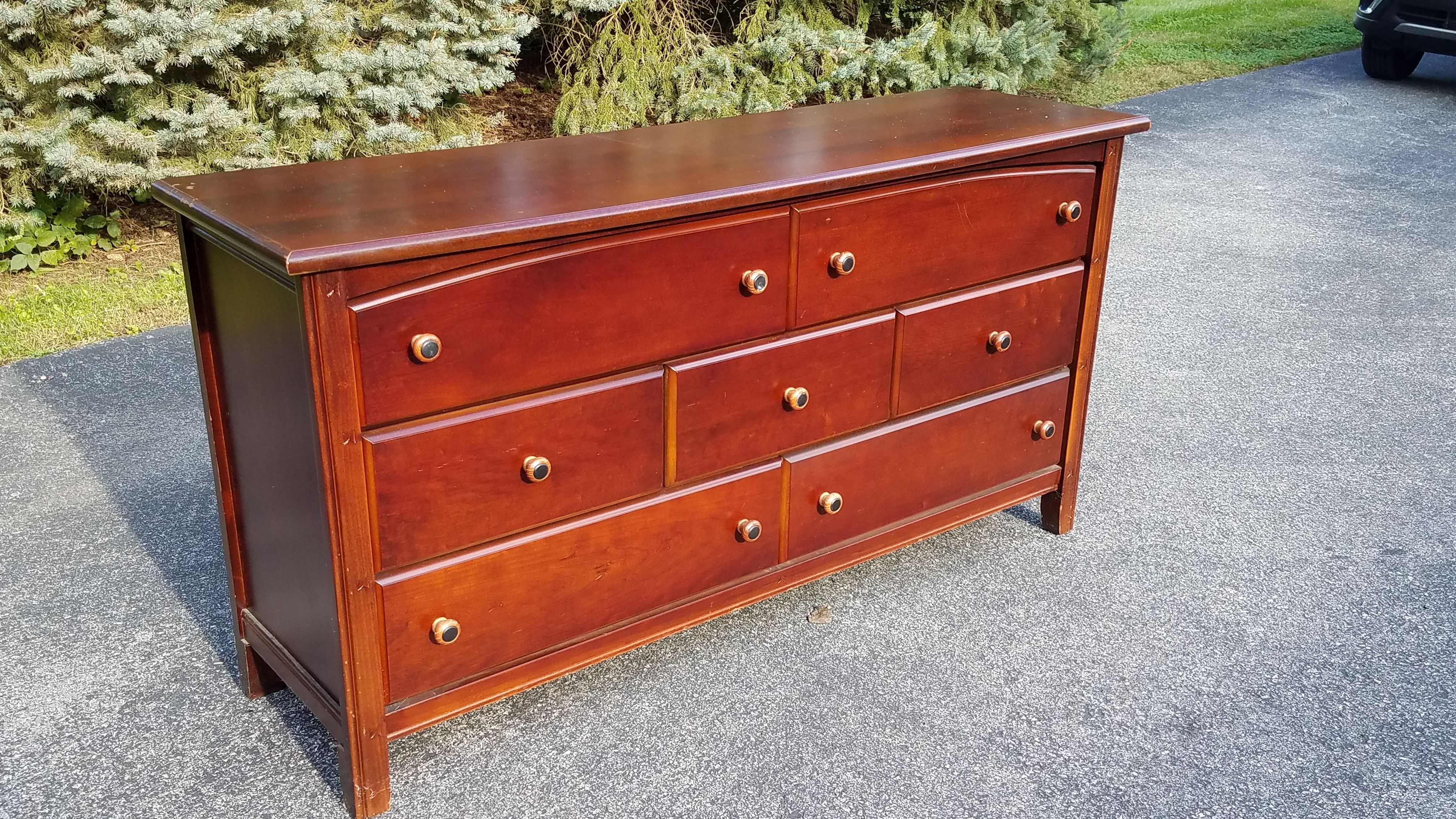 Bassett furniture Mission Style Buffet / Dresser / Chest of Drawers