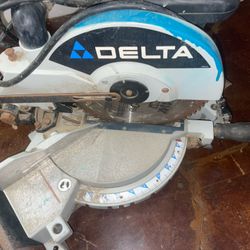 Delta 10" Compound Miter Saw