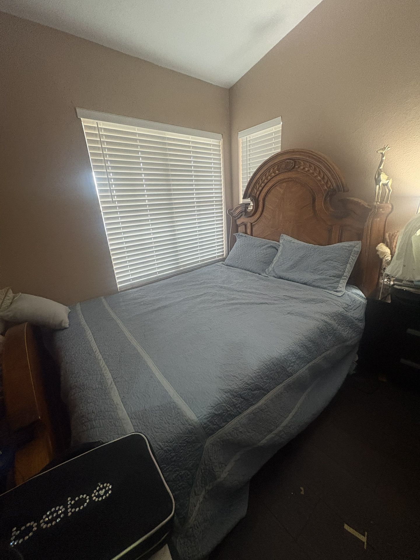 Queen Size Bed Worth Memory Foam Mattress