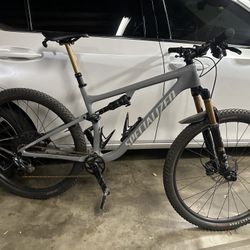 2023 Custom Specialized Epic Evo