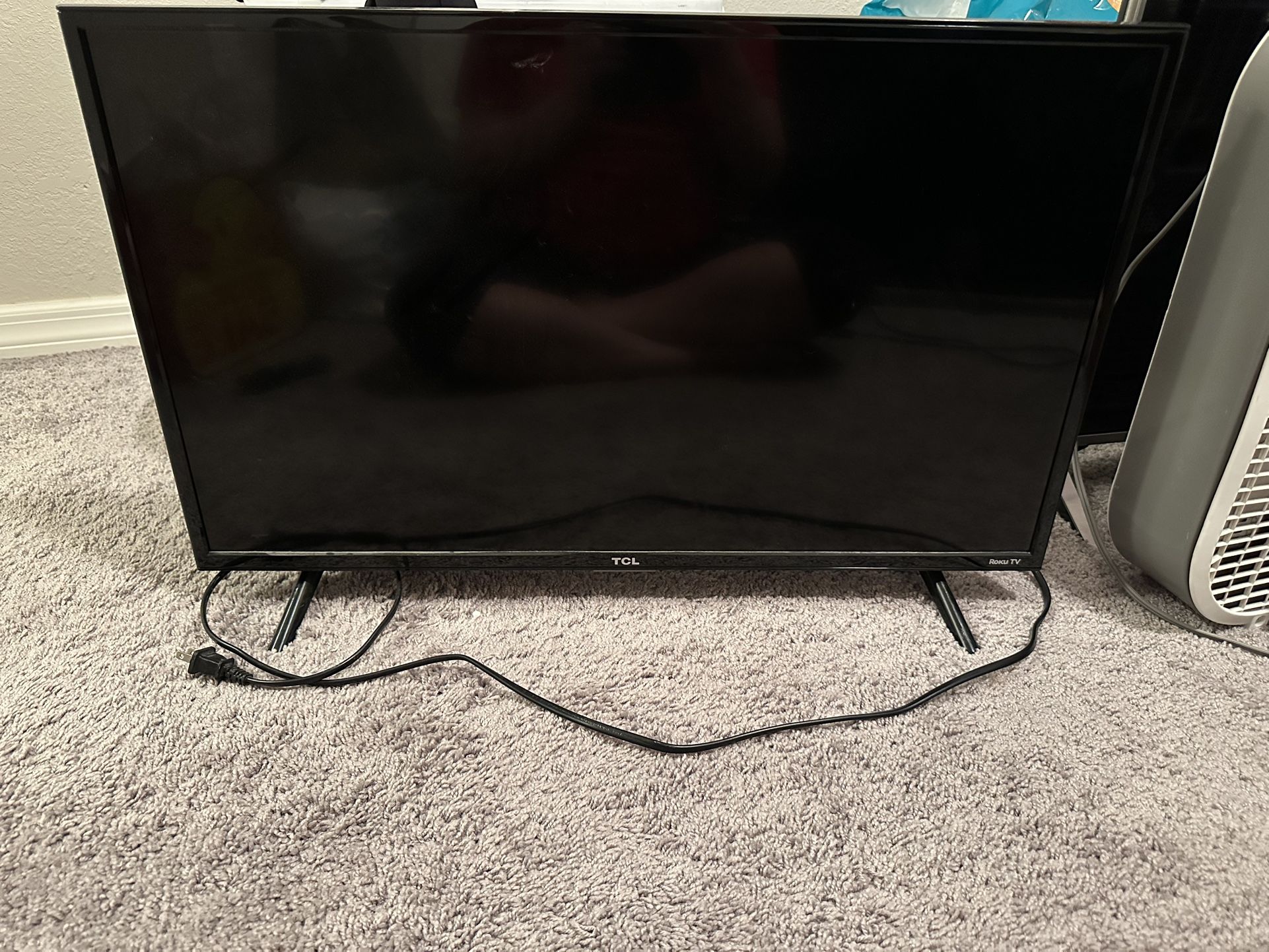 32” TCL Roku TVs